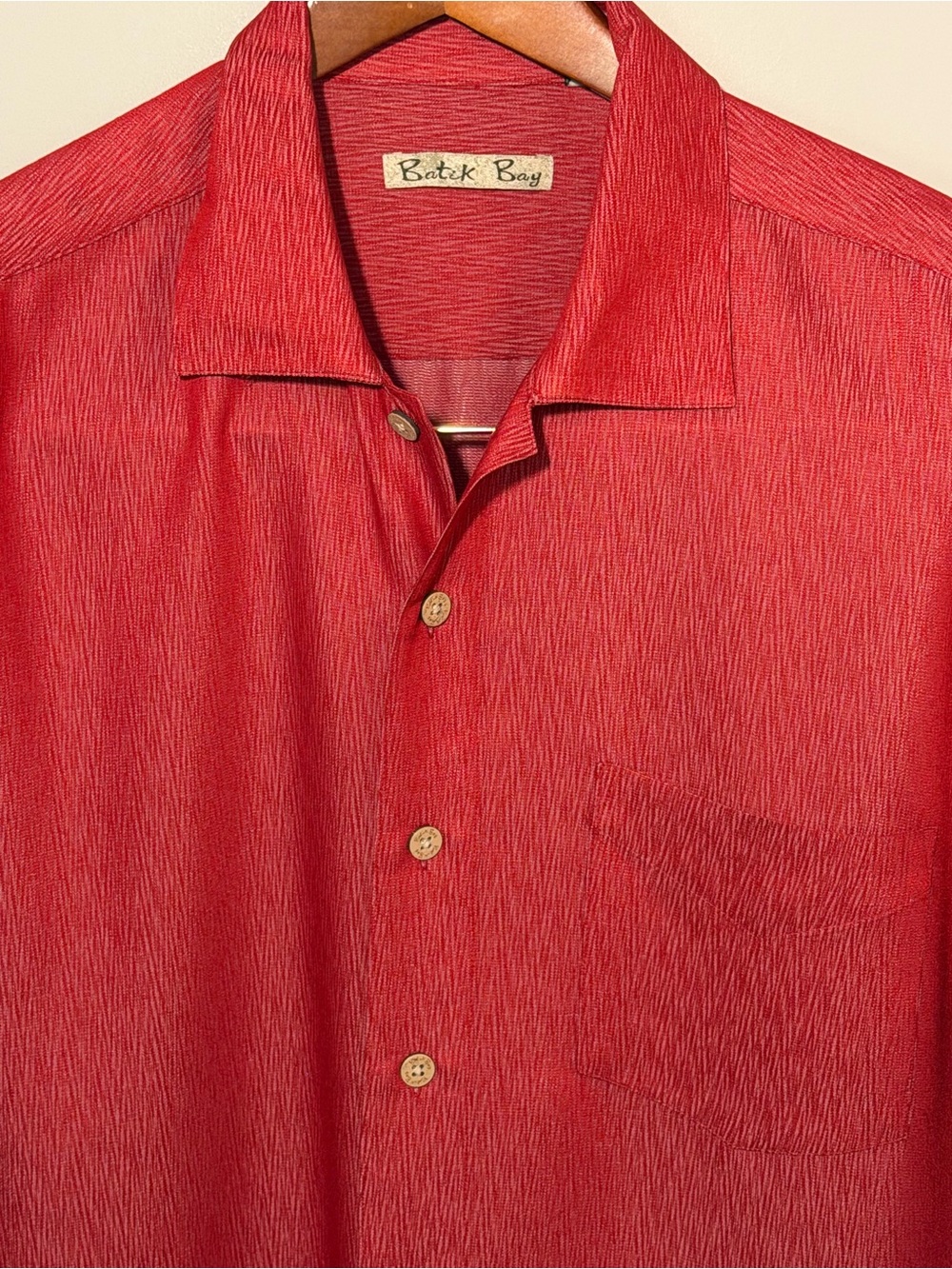 Batik Bay Men's Red Short-Sleeve Island-Inspired Button-Up Shirt